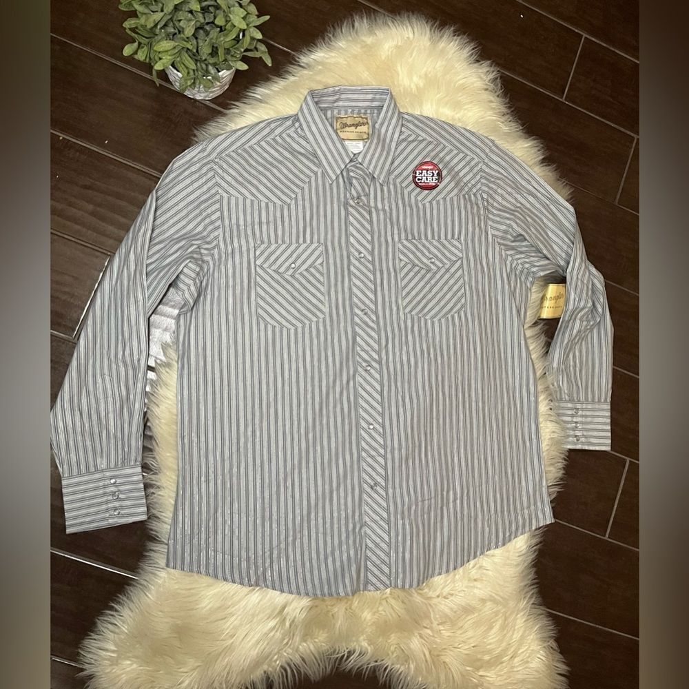 Wrangler silver striped pearl snap button down sz XL